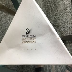 1996 Swarovski retired crystal ornament never used